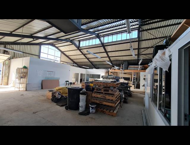 2,127M² WAREHOUSE SOLD IN MAITLAND